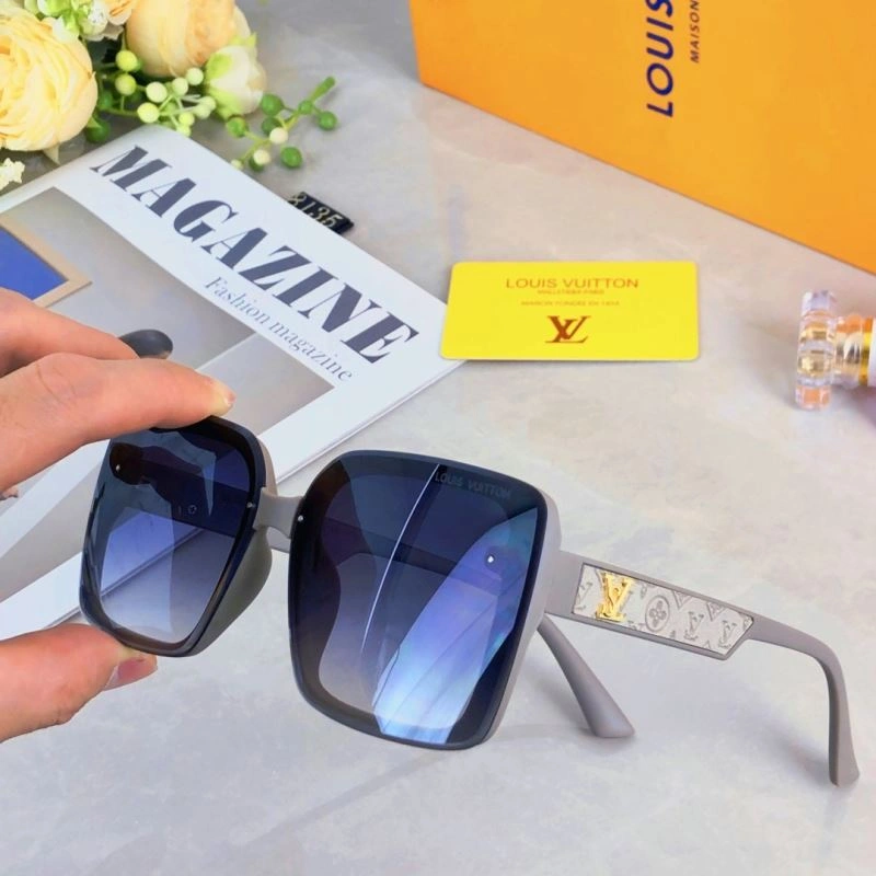 Louis Vuitton Sunglasses Minimalist 281037