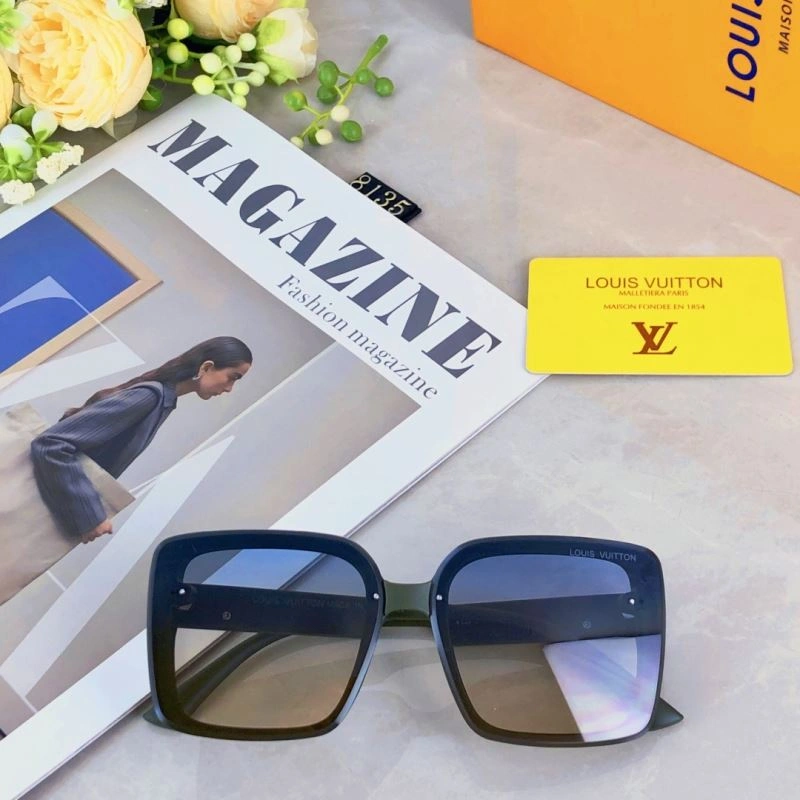Louis Vuitton Sunglasses Minimalist 281037