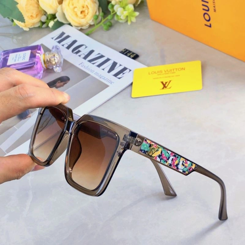 Louis Vuitton Sunglasses Cozy 281029