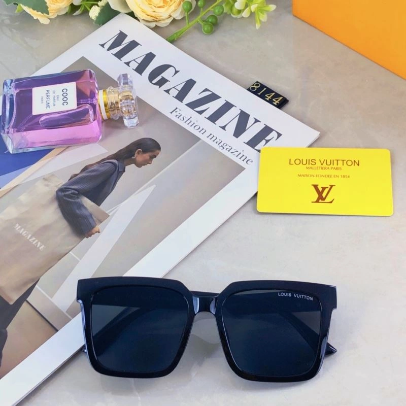 Louis Vuitton Sunglasses Cozy 281029