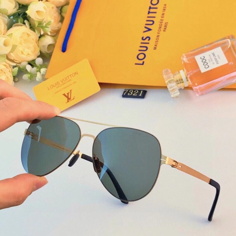 Louis Vuitton Sunglasses Refined 281039