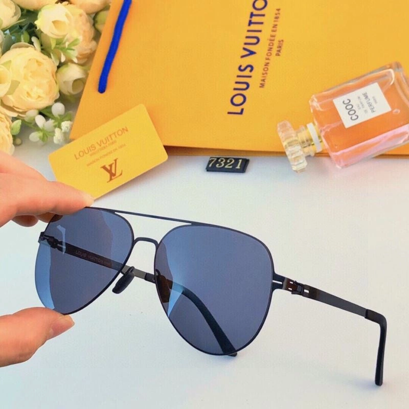 Louis Vuitton Sunglasses Refined 281039
