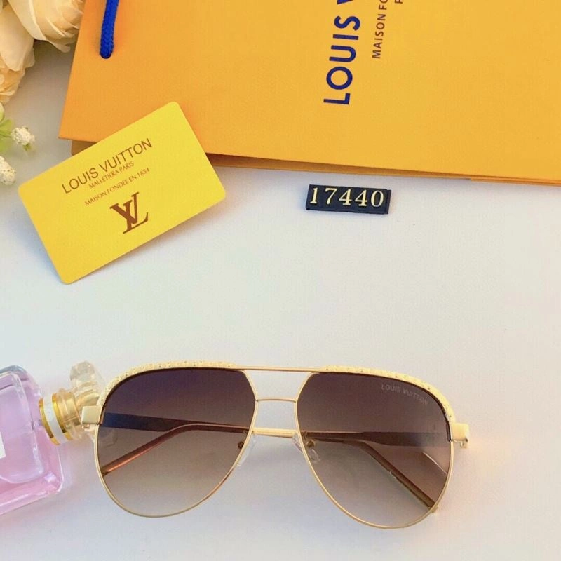 Minimalist Louis Vuitton Sunglasses 281036