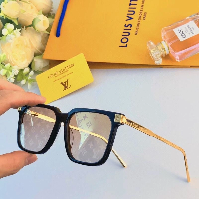 Louis Vuitton Sunglasses Attractive 281013
