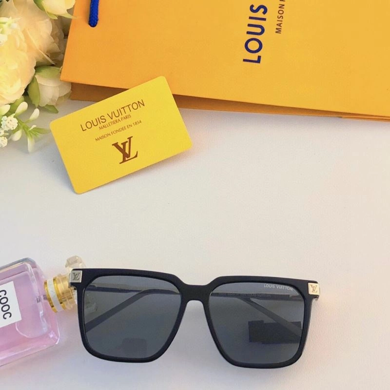 Louis Vuitton Sunglasses Attractive 281013