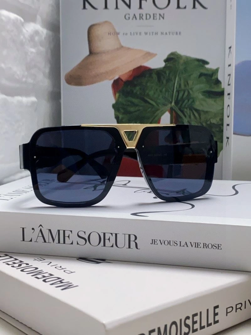 Colorful Louis Vuitton Sunglasses 281011
