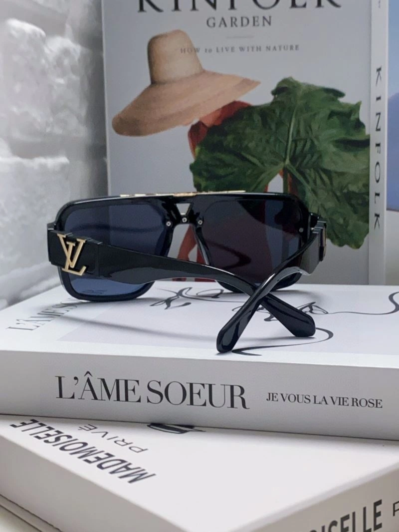 Colorful Louis Vuitton Sunglasses 281011