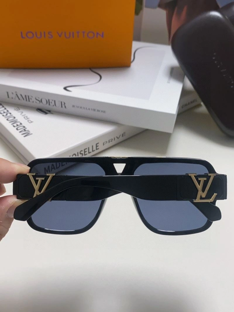 Colorful Louis Vuitton Sunglasses 281011