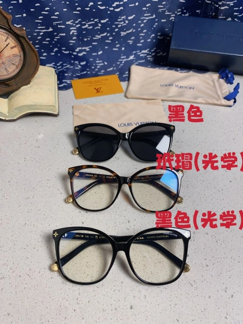 Sporty Louis Vuitton Sunglasses 281010