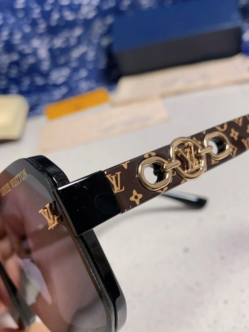 Fashionable Louis Vuitton Sunglasses 281009