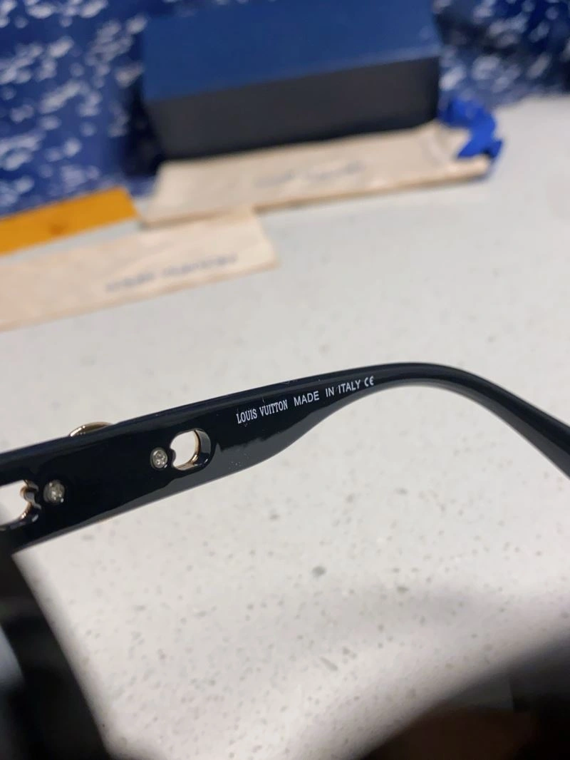 Fashionable Louis Vuitton Sunglasses 281009