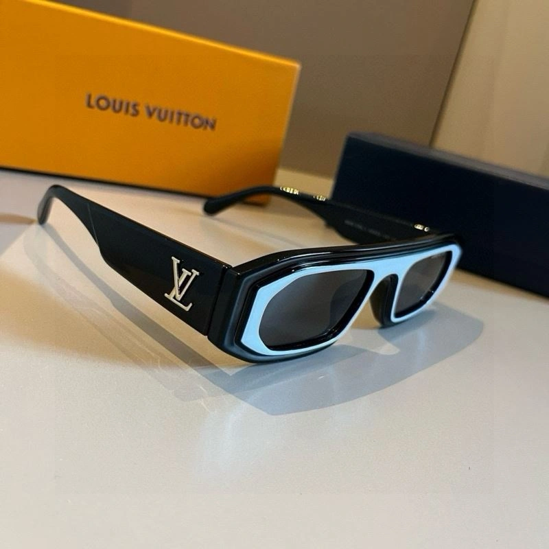 Louis Vuitton Sunglasses Attractive 280976