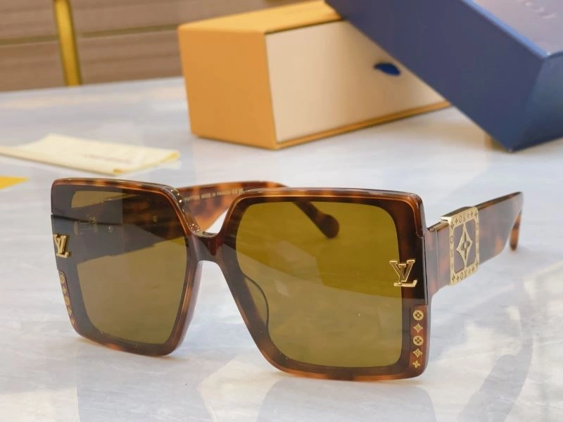 Louis Vuitton Sunglasses StreetReady 281003