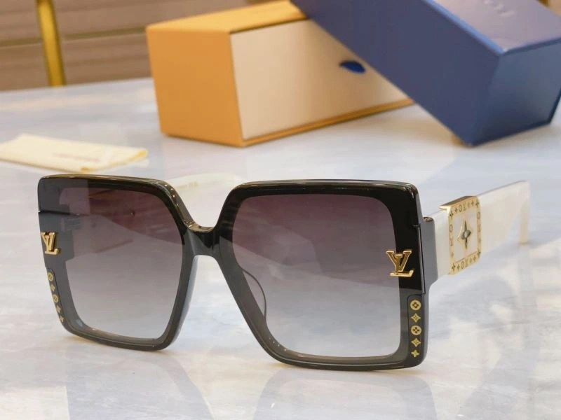 Louis Vuitton Sunglasses StreetReady 281003