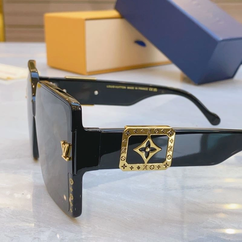 Louis Vuitton Sunglasses StreetReady 281003