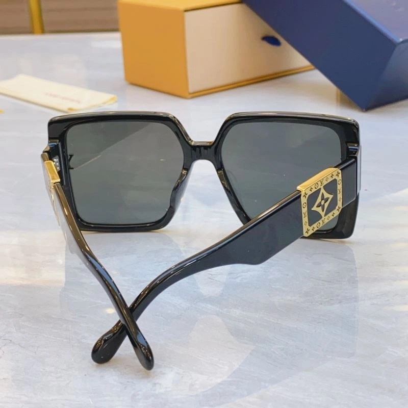 Louis Vuitton Sunglasses StreetReady 281003
