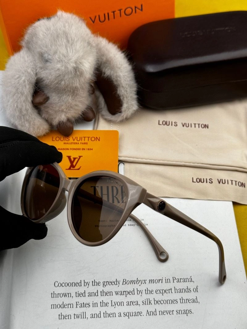 SportInspired Louis Vuitton Sunglasses 281006