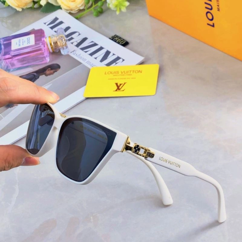Louis Vuitton Sunglasses TimelessDesign 281002