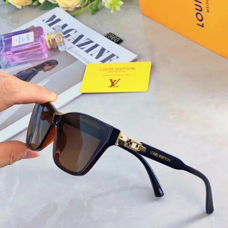 Louis Vuitton Sunglasses TimelessDesign 281002
