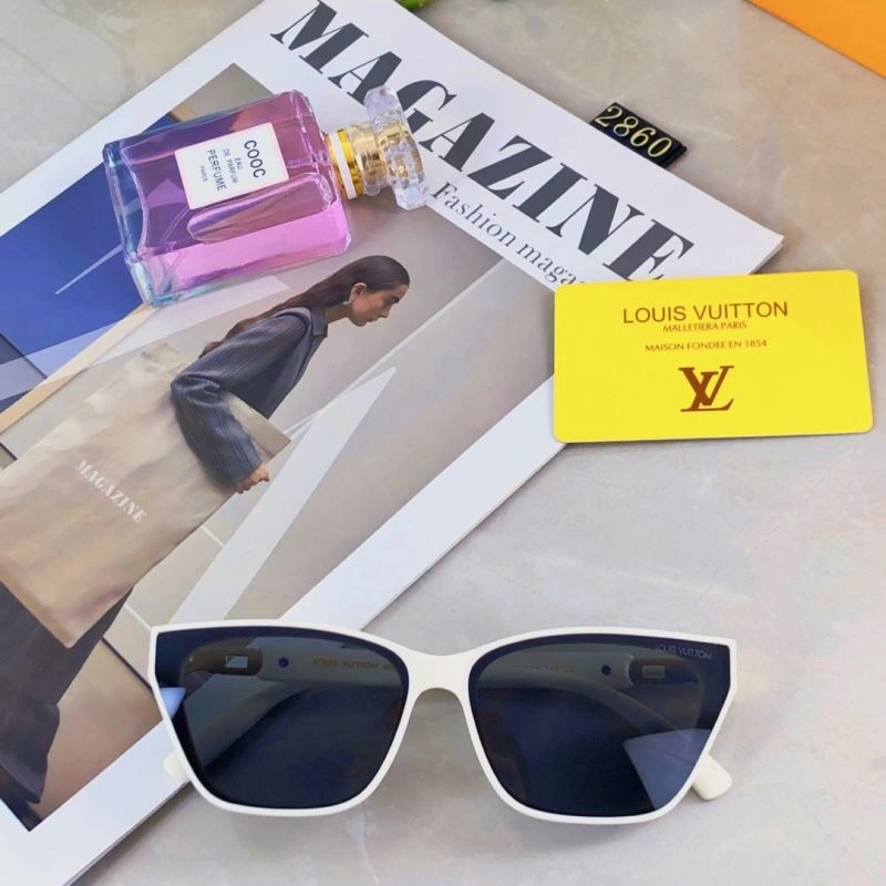 Louis Vuitton Sunglasses TimelessDesign 281002