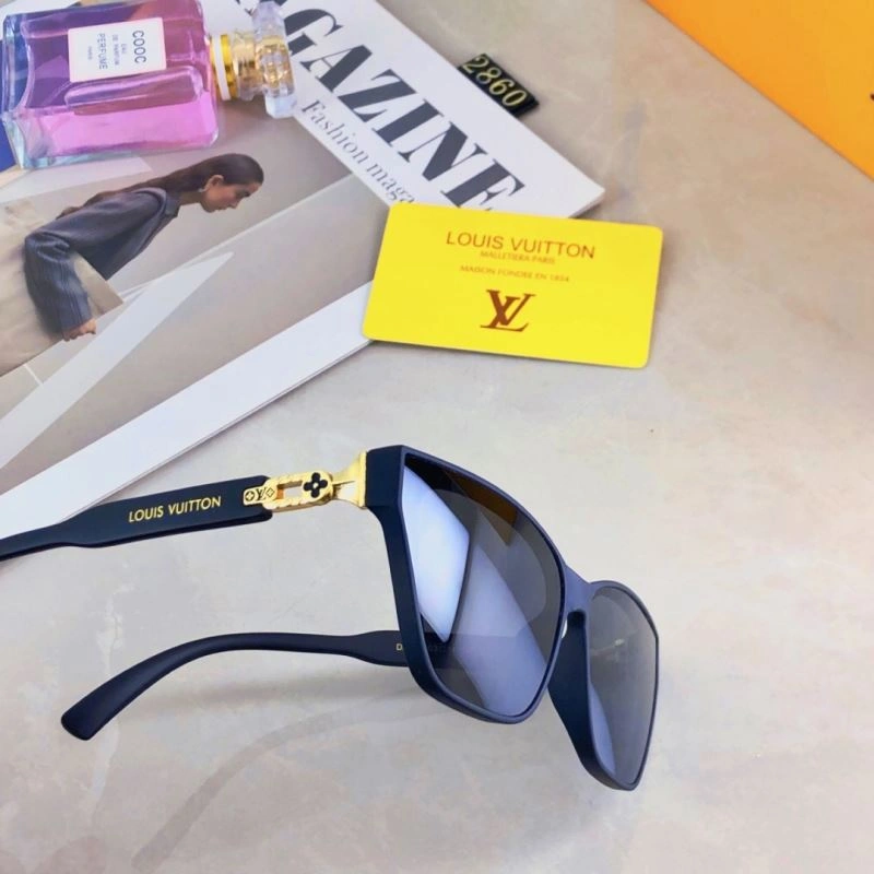 Louis Vuitton Sunglasses TimelessDesign 281002