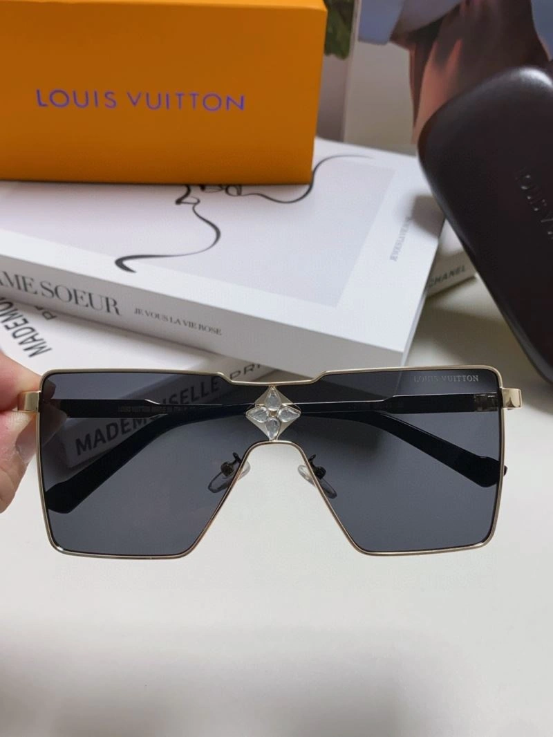 SunProtective Louis Vuitton Sunglasses 281005