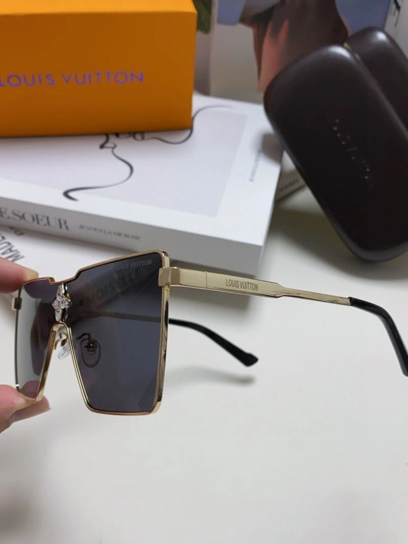 SunProtective Louis Vuitton Sunglasses 281005