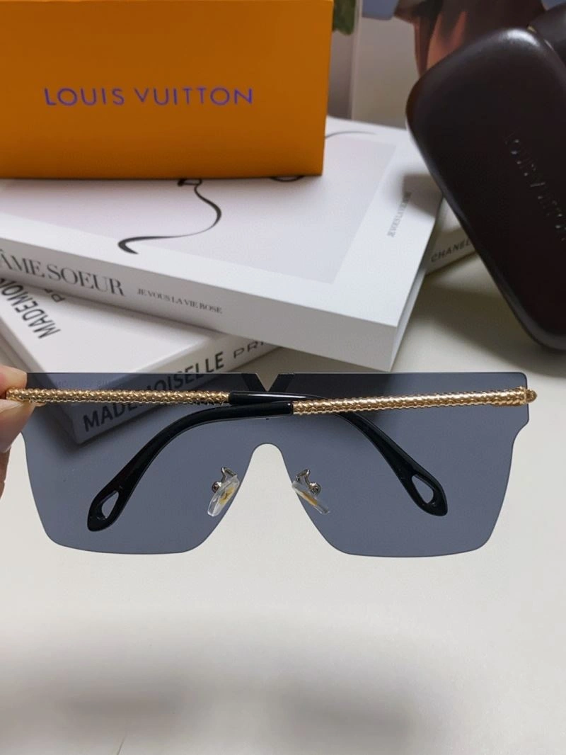 Louis Vuitton Sunglasses Breathable 281000