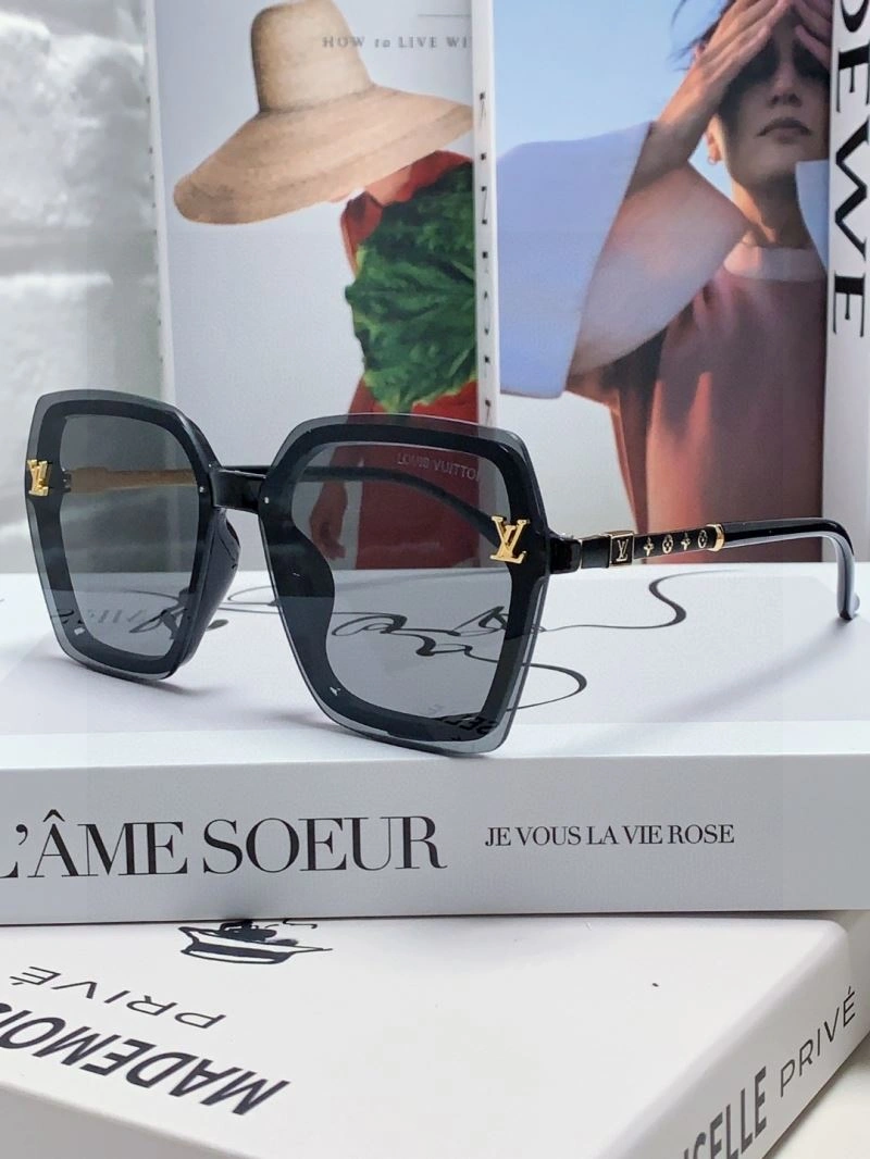 Louis Vuitton Sunglasses Casual 280979