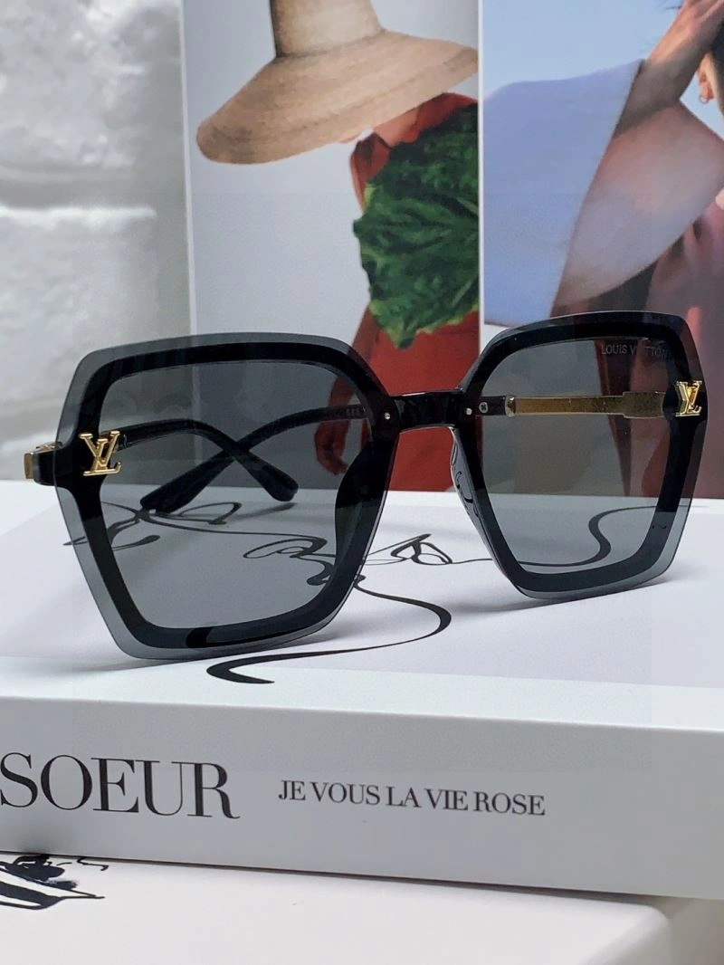 Louis Vuitton Sunglasses Casual 280979