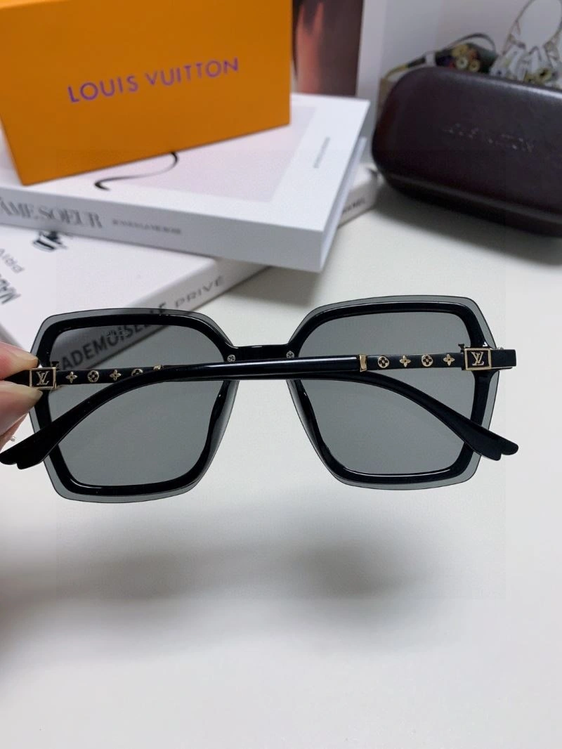 Louis Vuitton Sunglasses Casual 280979
