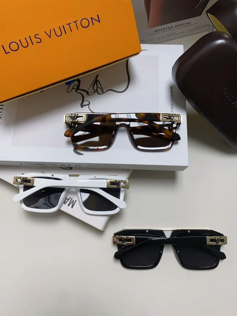 Snug Louis Vuitton Sunglasses 280990