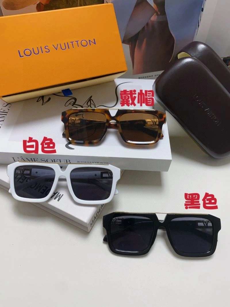 Snug Louis Vuitton Sunglasses 280990