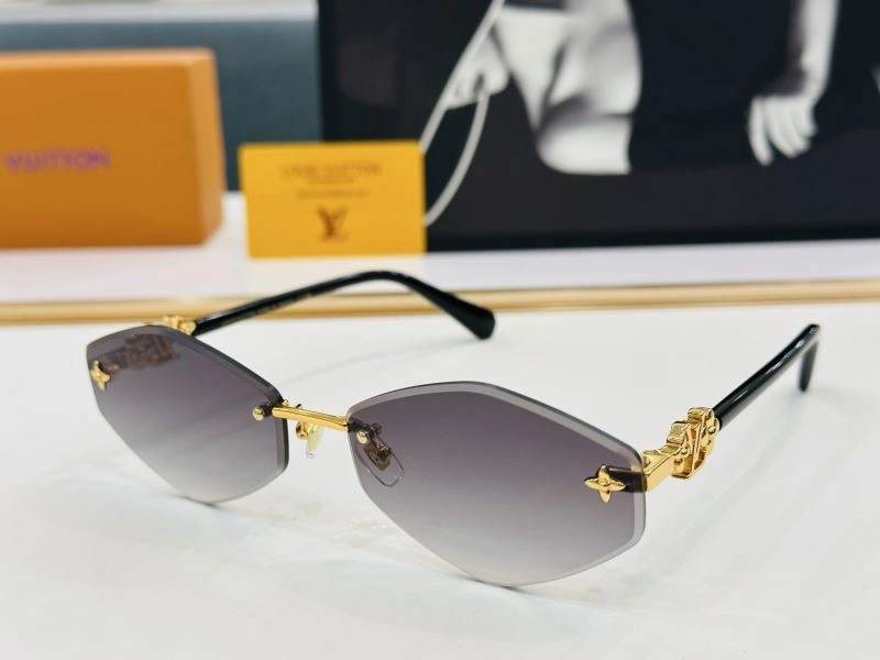 Practical Louis Vuitton Sunglasses 280971