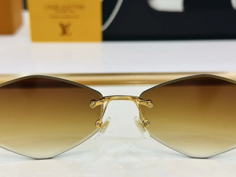 Practical Louis Vuitton Sunglasses 280971