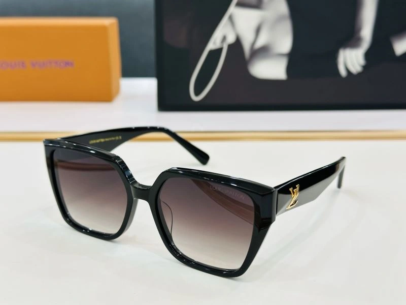 Louis Vuitton Sunglasses DailyWear 280968