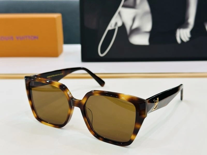 Louis Vuitton Sunglasses DailyWear 280968