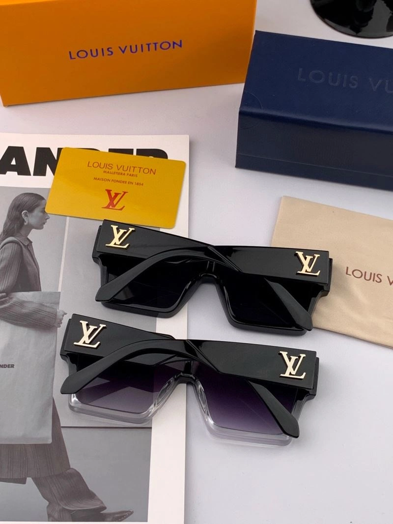Lightweight Louis Vuitton Sunglasses 280937