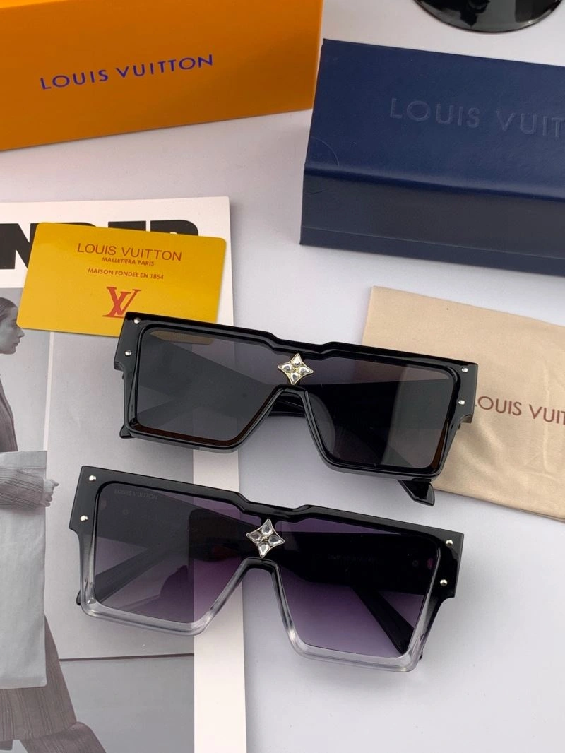 Lightweight Louis Vuitton Sunglasses 280937