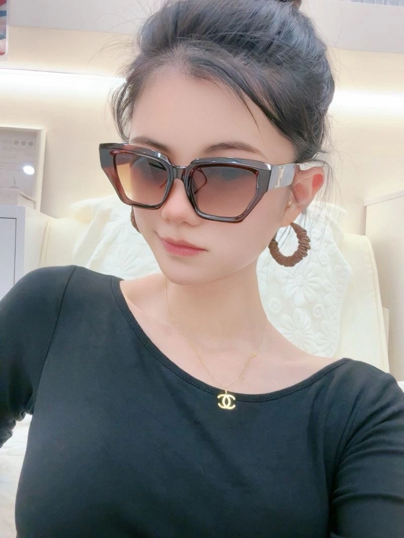 Contemporary Louis Vuitton Sunglasses 280946