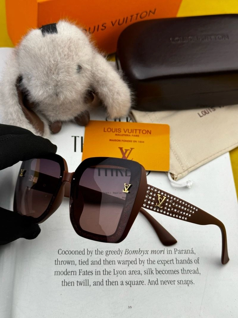 Louis Vuitton Sunglasses EyeCatching 280961