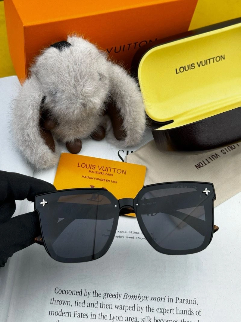 Louis Vuitton Sunglasses Packable 280963