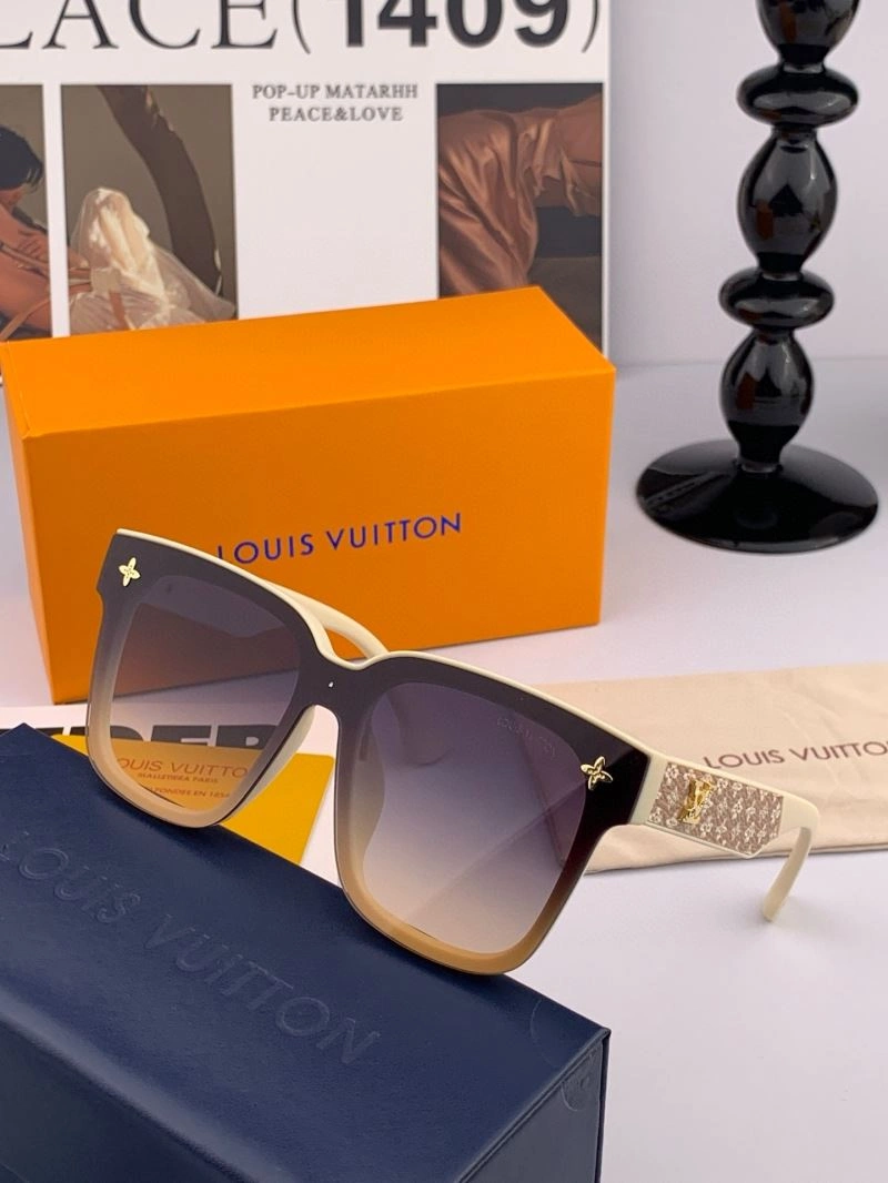 Vibrant Louis Vuitton Sunglasses 280940