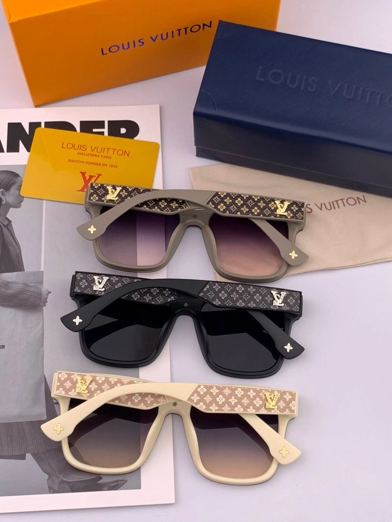 Vibrant Louis Vuitton Sunglasses 280940