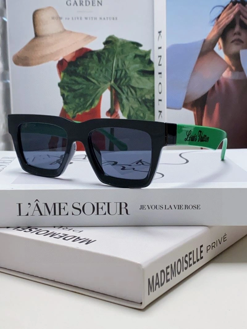 Sleek Louis Vuitton Sunglasses 280950