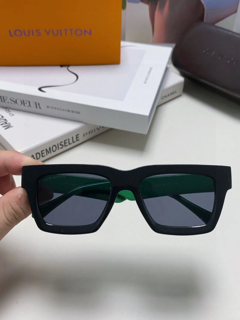 Sleek Louis Vuitton Sunglasses 280950