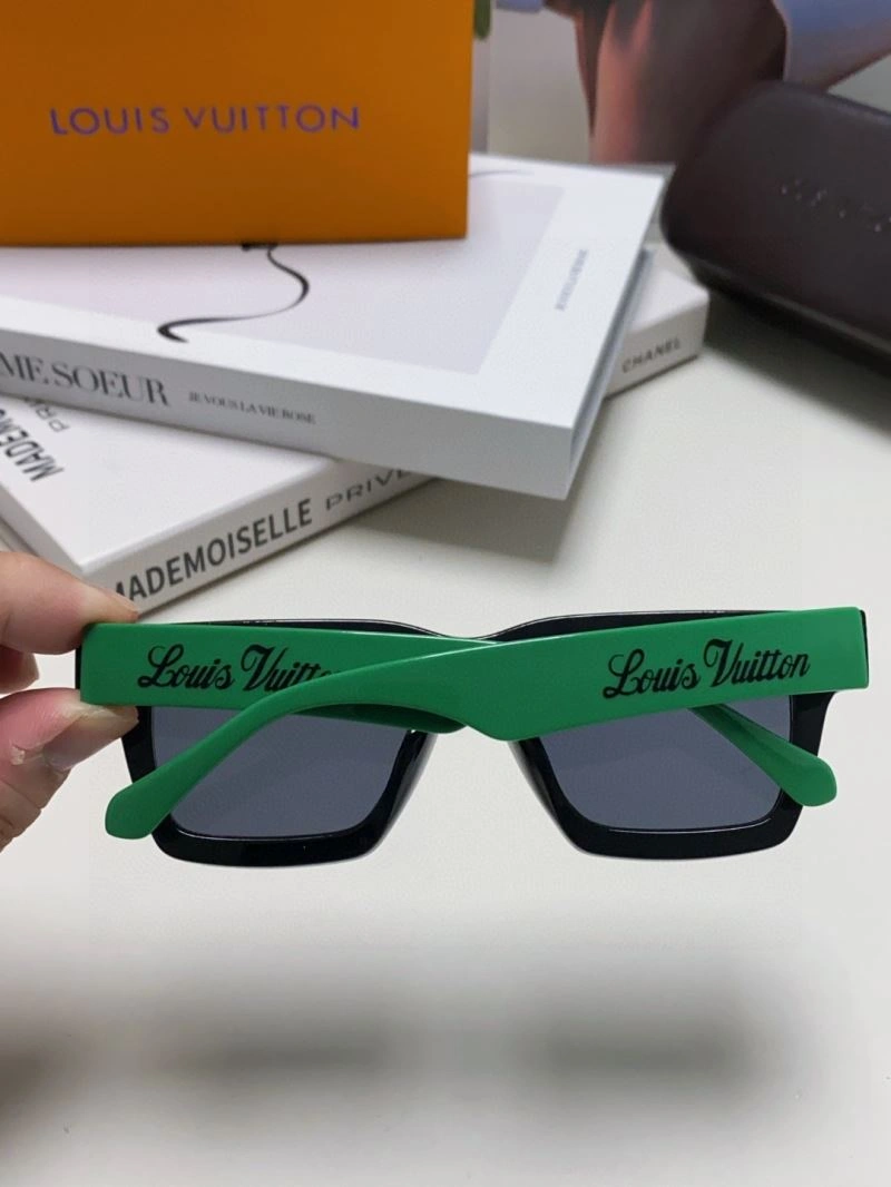 Sleek Louis Vuitton Sunglasses 280950