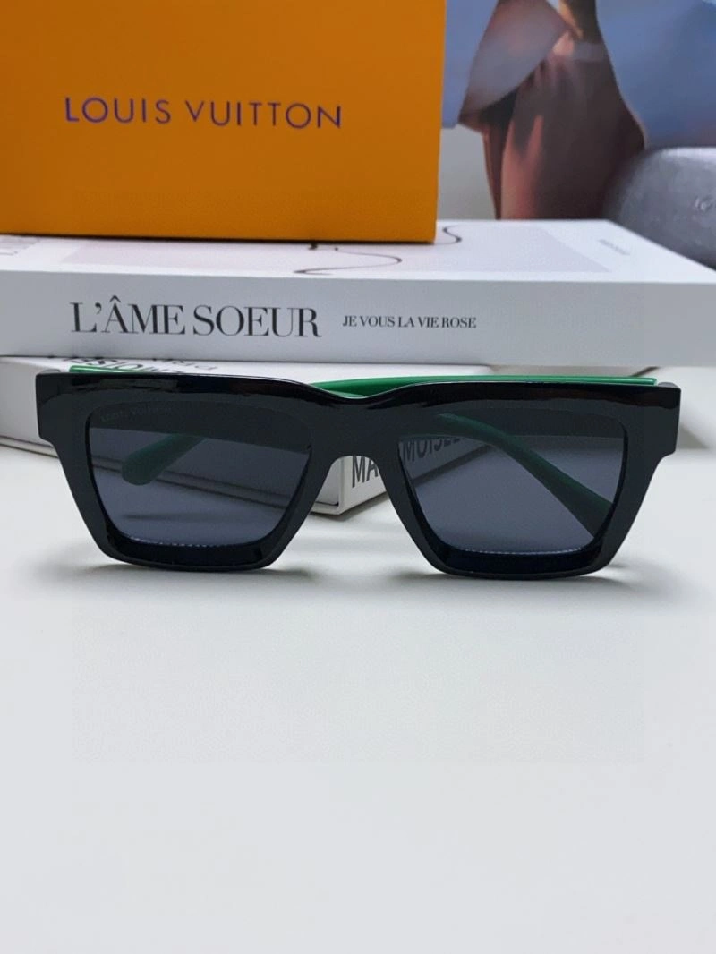 Sleek Louis Vuitton Sunglasses 280950