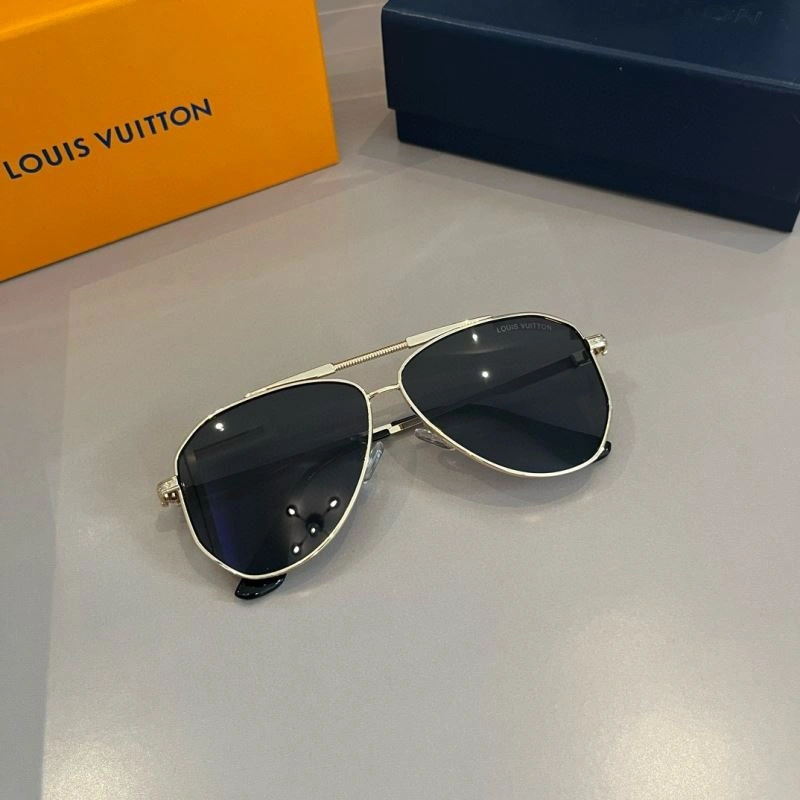 Louis Vuitton Sunglasses DailyWear 280947