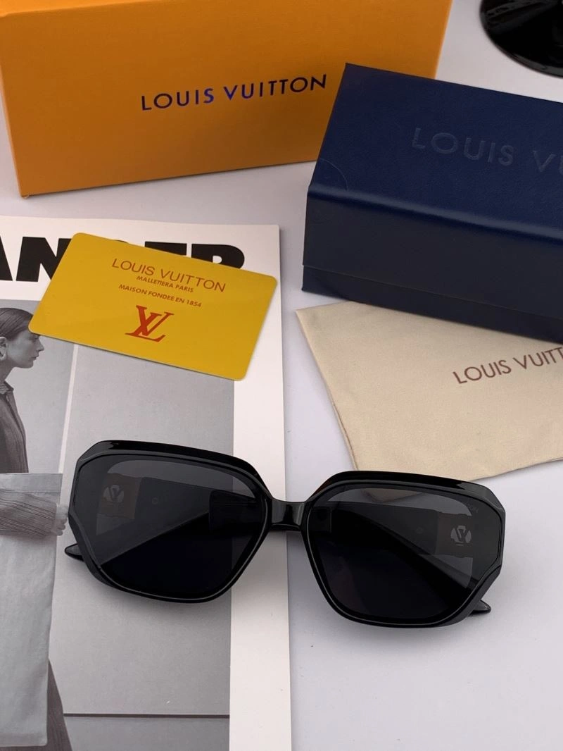 Louis Vuitton Sunglasses RelaxedFit 280932